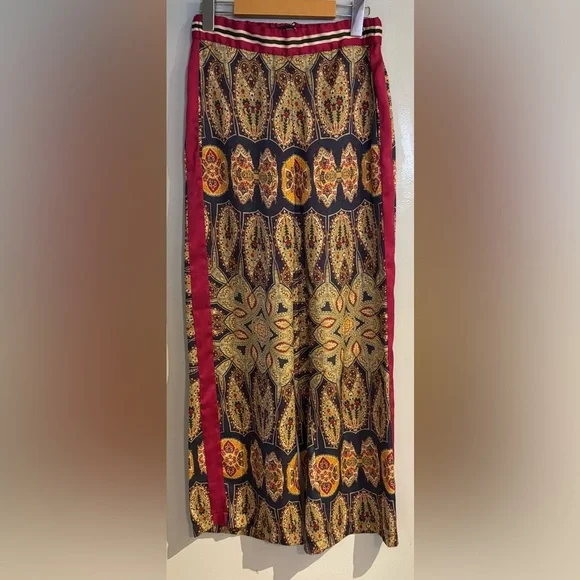 Zara| Fancy Red & Gold Scarf Print Wide Leg Silky Pull-on Pants Sz XS - Picture 3 of 6